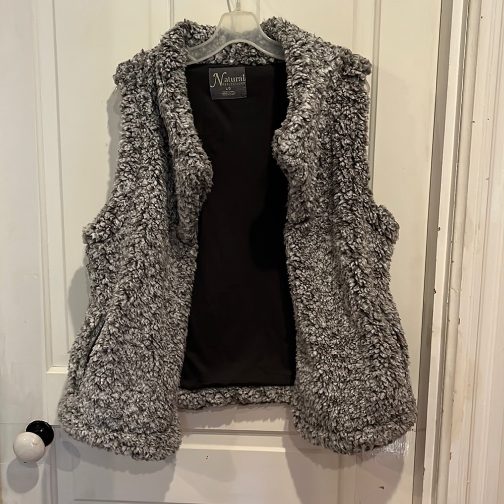 Natural reflections marled gray cozy vest